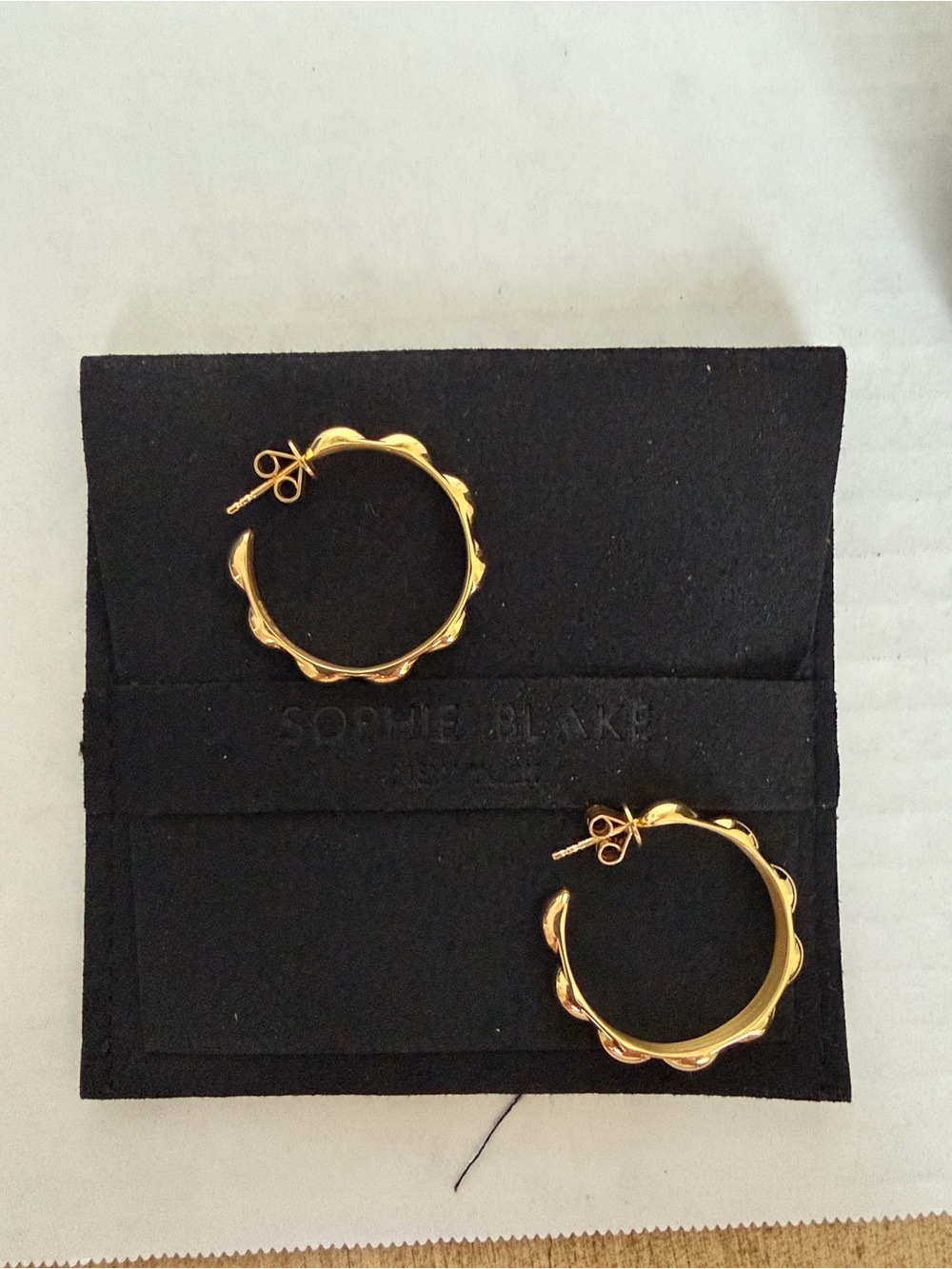 Sophie b. Shiny Gold Scalloped Hoop Earrings NWT